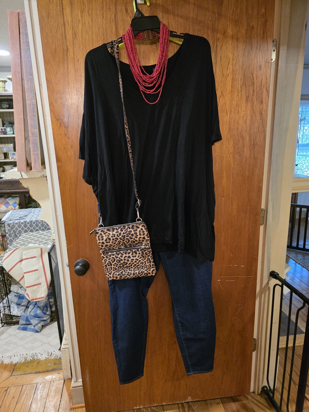 Old Navy Luxe Black Top And Jeans